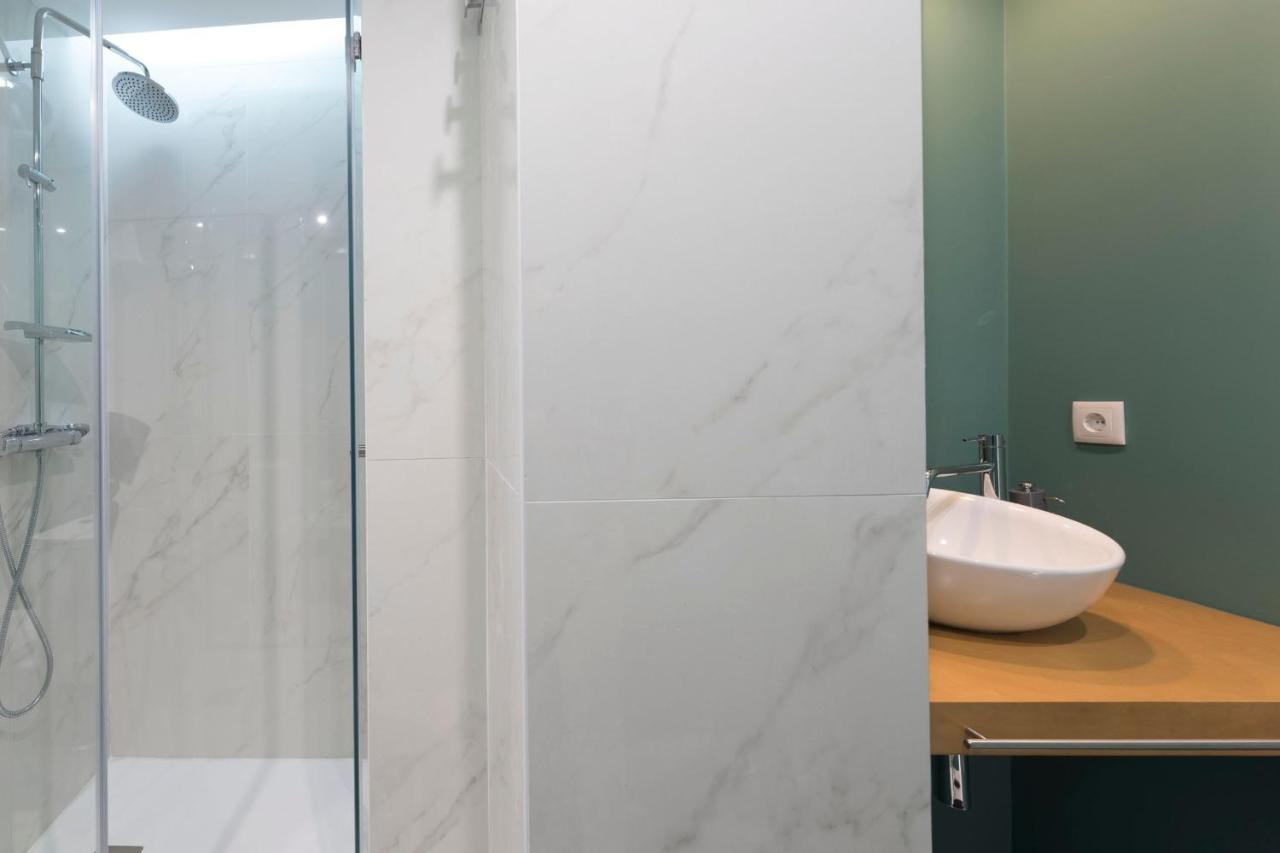 Lovelystay - Wohaza Apartment With Free Private Parking Porto Ngoại thất bức ảnh